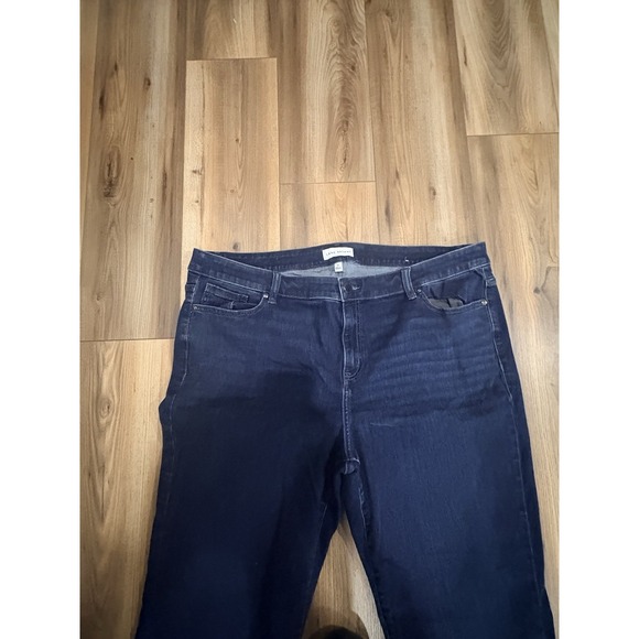 Lane Bryant Mid-Rise Straight Leg Denim Jeans Women's 20 Flex Waist Stretch - Picture 2 of 7